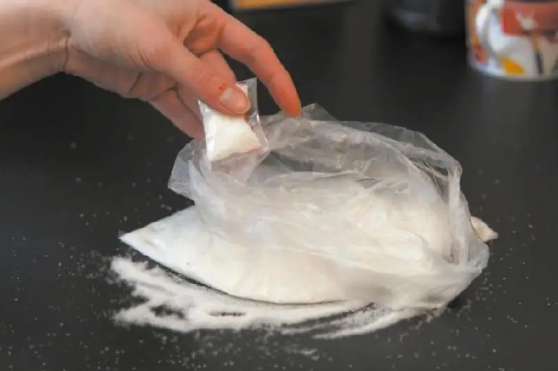 Крупную партию героина нашли жамбылские полицейские у жителя Туркестана