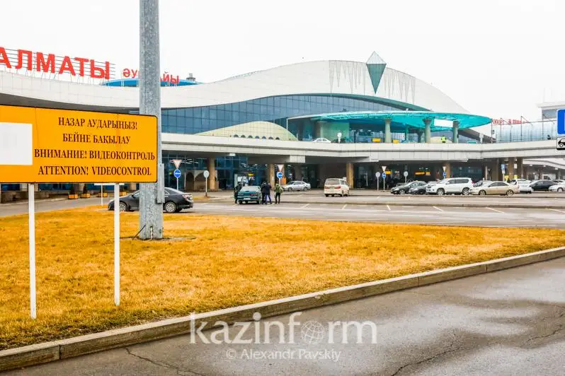 Jappaı tártipsizdikterden keıin Almaty áýejaıynyń kelbeti qandaı - fotoreportaj