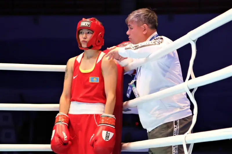 Казахстанские спортсменки завоевали три золотых медали на чемпионате Азии по боксу