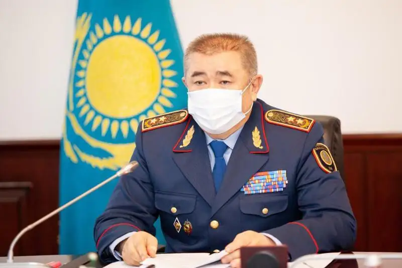 QR Іshki ister mınıstri kıberqylmystarmen kúresti kúsheıtýdi tapsyrdy
