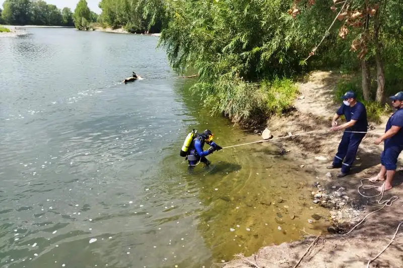 Парень спас тонущую 14-летнюю девочку в Усть-Каменогорске