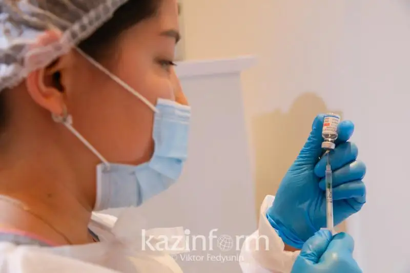 Almatyda bir aptada qaıta vaktsına alǵandardyń sany 42 myń adamǵa ósti