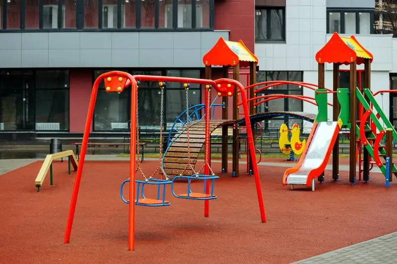 Учитывать возраст детей при установке площадок будут в Петропавловске