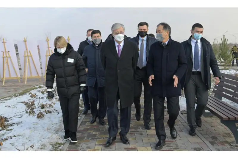 Касым-Жомарт Токаев посетил парк «Сосновый бор» в Алматы