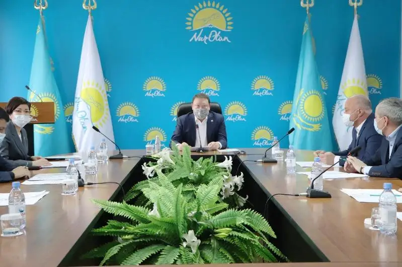 О снижении оттока выпускников до 12% заявил аким СКО