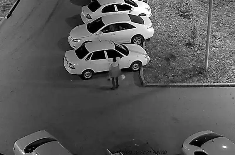 Школьник украл полмиллиона тенге из авто в Усть-Каменогорске