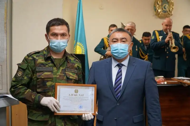В Восточно-Казахстанской области наградили лучших спасателей