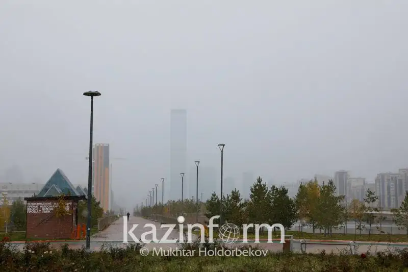 Штормовое предупреждение объявили в семи регионах Казахстана