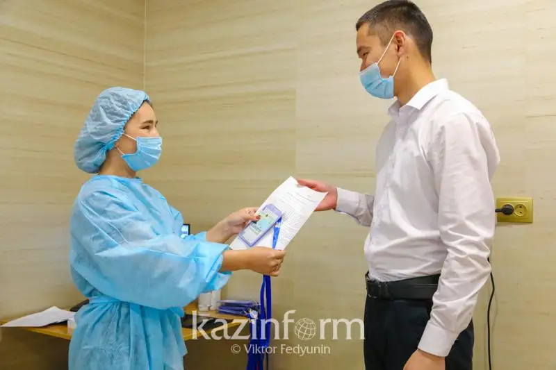 Количество желающих получить вакцину увеличилось в 5-6 раз в Нур-Султане