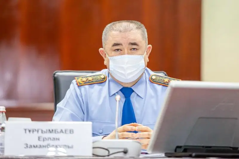 Erlan Turǵymbaev: Elimizde ınternet arqyly jasalatyn alaıaqtyq sany ósken