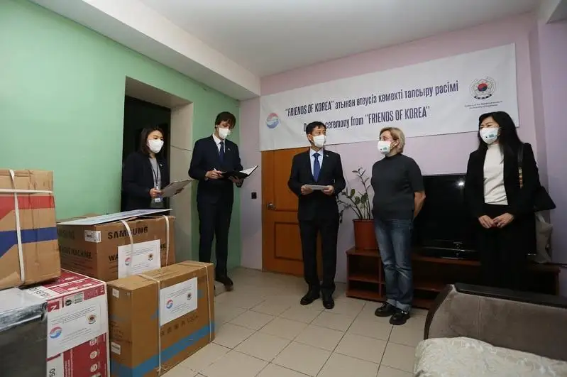 Приюту для женщин и детей передали благотворительную помощь в Нур-Султане