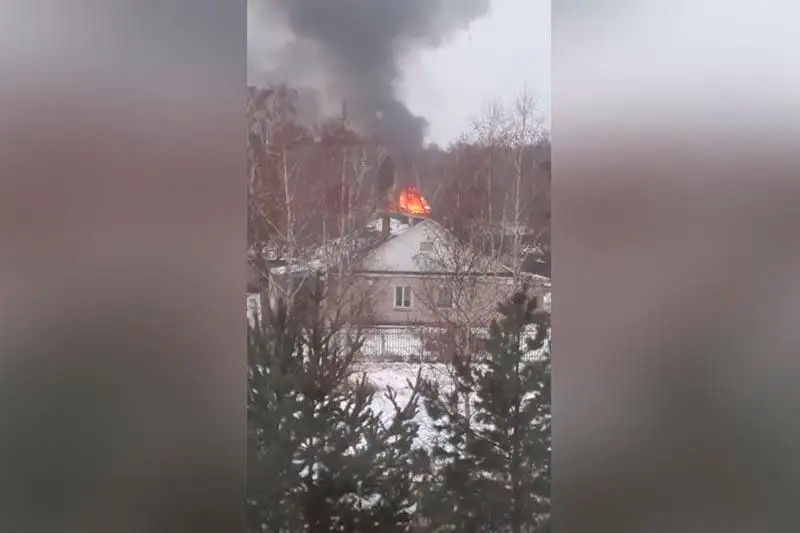 SQO Beskól aýylynda órt shyǵyp, eki gaz ballony jaryldy