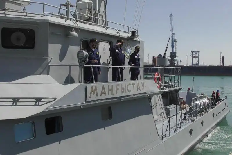 Совместное учение военных моряков Казахстана и России проходит на Каспии