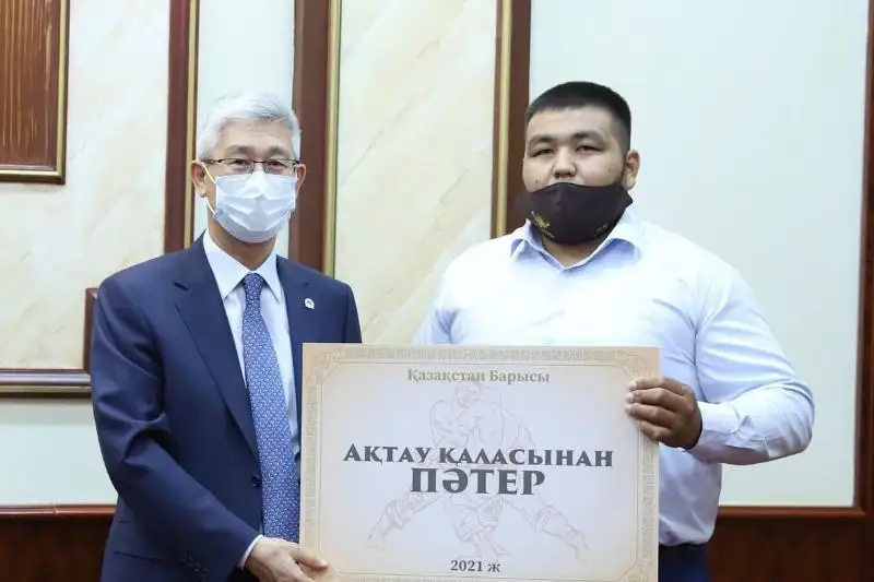 Aqtaýda «Qazaqstan barysy» týrnıriniń qola júldegerine páter berildi