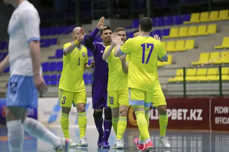 Сборная Казахстана отправилась в Москву