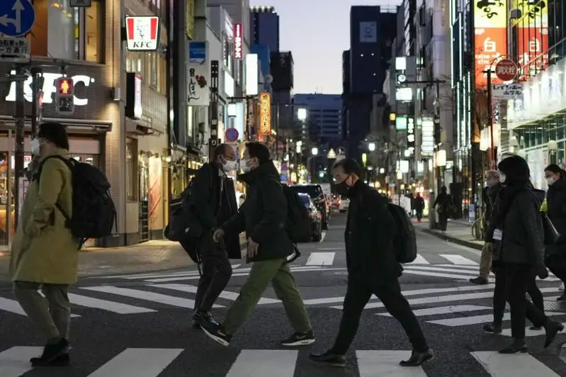 Ежедневное число случаев COVID-19 в Токио впервые превысило 10 тыс