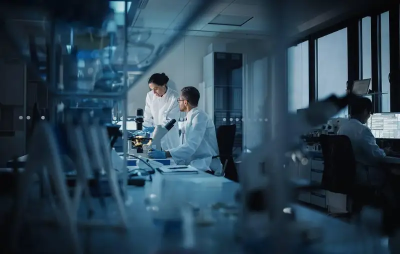 Коронавирус обвинили в провоцировании редкой аутоиммунной болезни