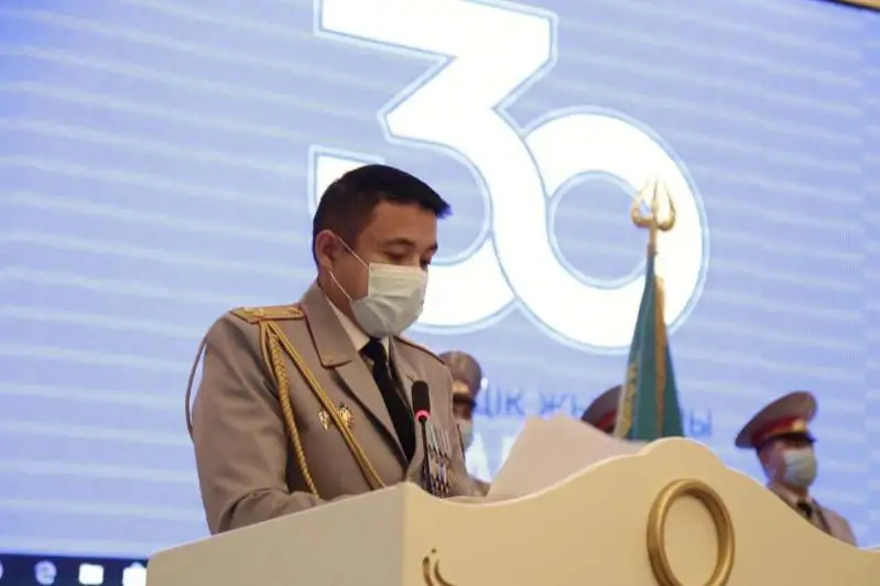 Лучших сотрудников и почетных ветеранов наградили в ДП Кызылординской области