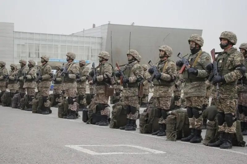 Неделя боевой готовности началась в армии Казахстана