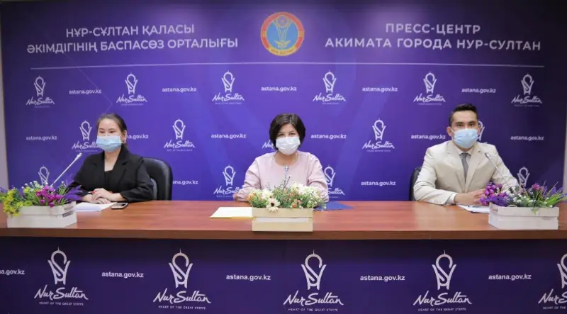 99,7% школьных учителей вакцинировались - акимат Нур-Султана