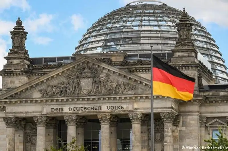 Социал-демократическая партия Германии побеждает на парламентских выборах