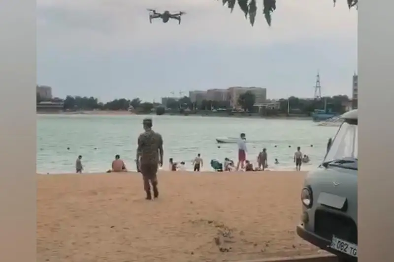 Запрещенные для купания места мониторят при помощи дрона в Алматы