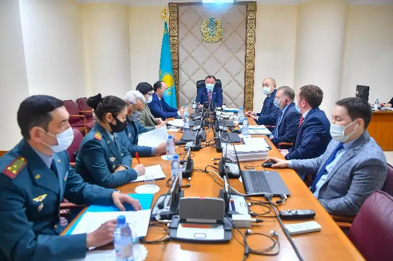 Вопросы сотрудничества Казахстана с Таджикистаном и Кыргызстаном обсуждают в Сенате