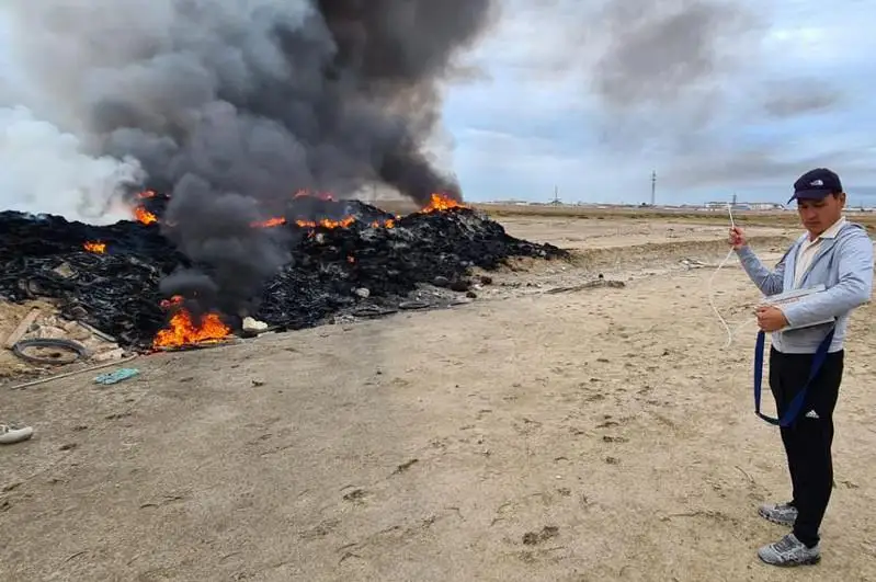 Повышенная концентрация загрязняющих веществ зафиксирована на месте пожара в пригороде Актау
