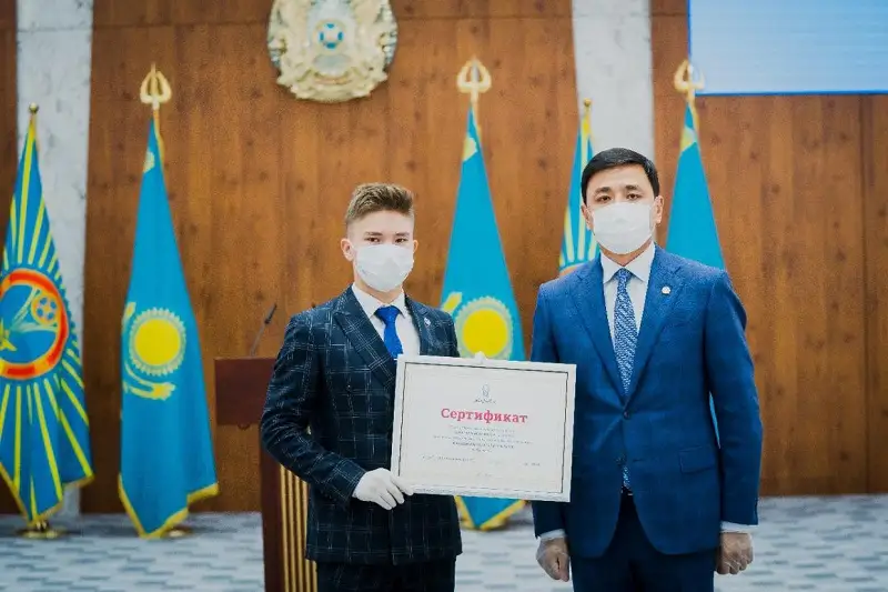 5300 грантов выделил акимат Нур-Султана на обучение в вузах и колледжах