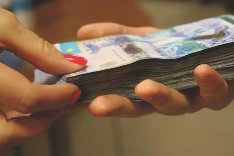 19 млн тенге выманила мошенница у жительницы Павлодара