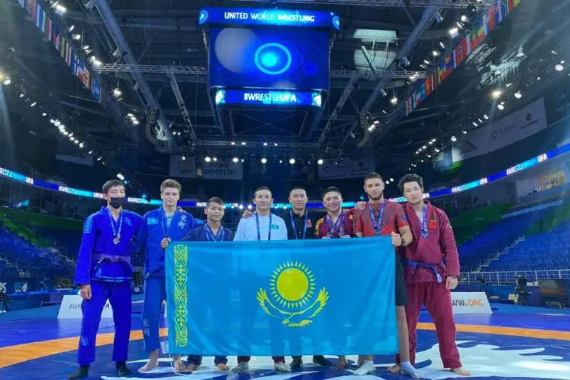 Казахстанцы завоевали 8 медалей на чемпионате мира по грэпплингу
