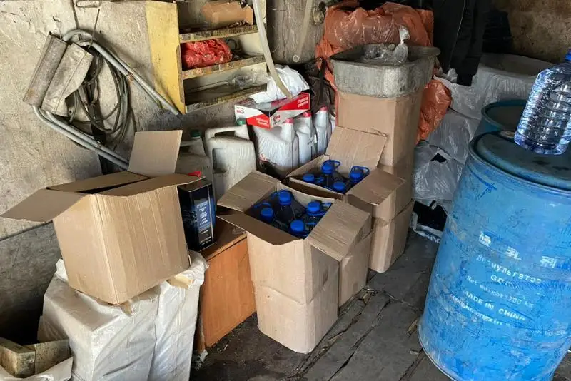 Подпольный цех по изготовлению алкоголя обнаружили в Акмолинской области