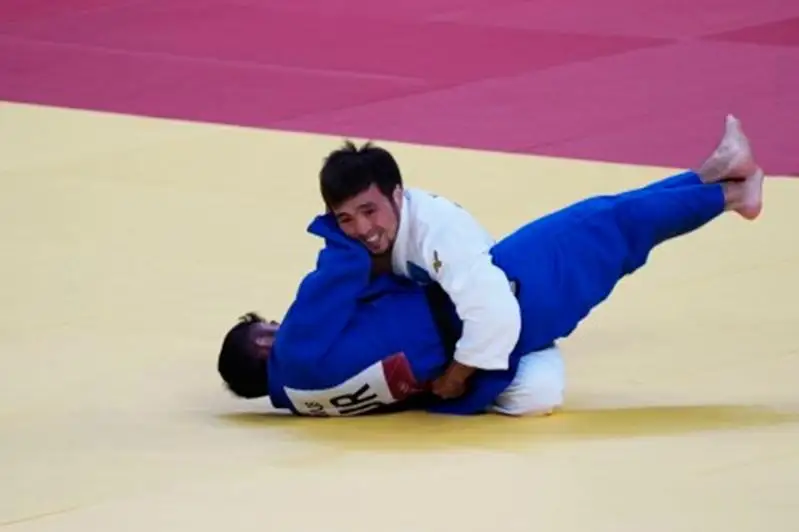 Елдос Сметов вышел в полуфинал Олимпиады-2020