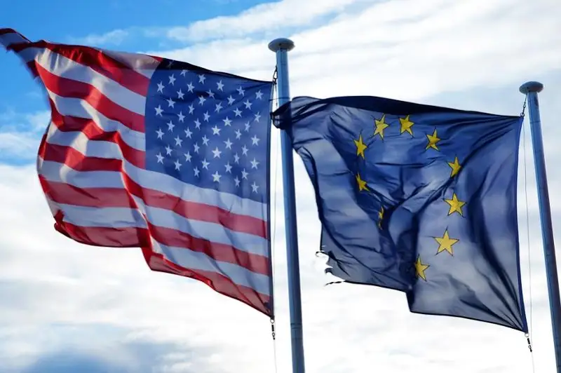 США и ЕС объявили о глобальном партнерстве в сфере вакцинации от КВИ