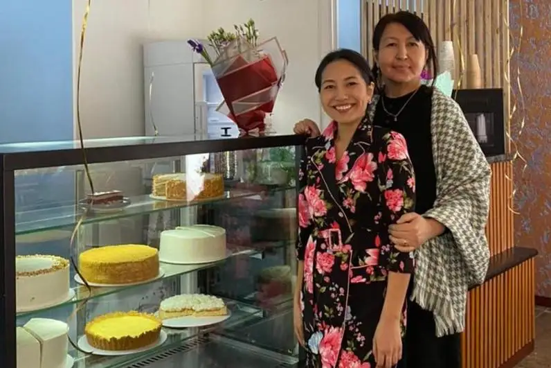 Предпринимательница открыла кондитерскую в селе на грант акима Карагандинской области