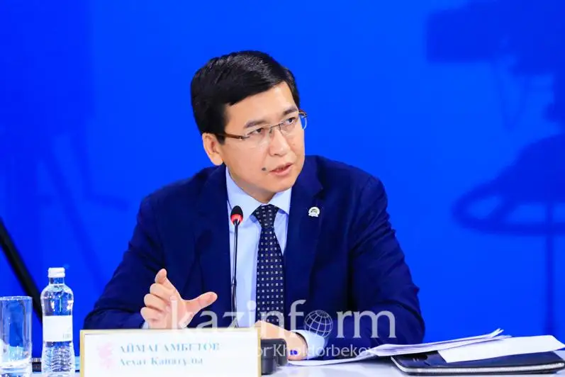 Понадобится сто тысяч учителей - Асхат Аймагамбетов о строительстве 1000 школ