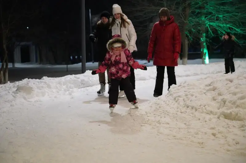 Танцы на льду в поддержку олимпийцев провели в столице