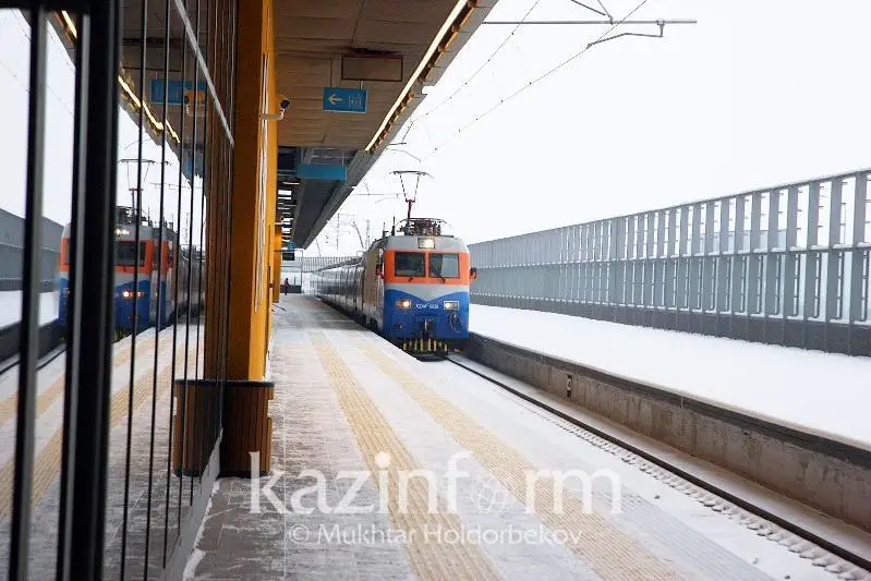 Jańa jyl merekesinde temir jolda 128 márte ereje buzylǵan