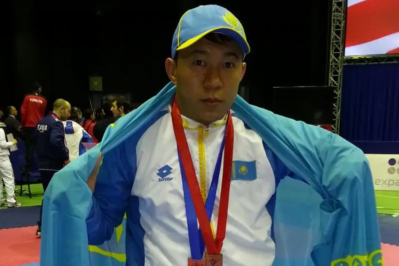 Чемпион мира по паратхэквондо из Казахстана уступил в стартовом поединке Паралимпиады-2020
