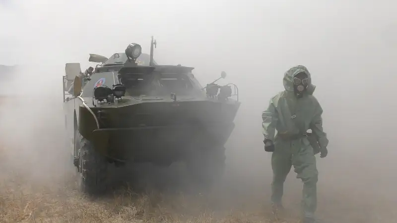Военные химики практикуются на полигоне «Айша-биби» в Жамбылской области