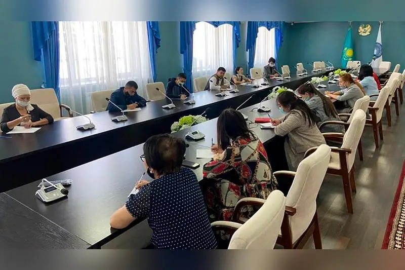 Около 8 тысяч жителей Карагандинской области участвовали в общеказахстанском диктанте