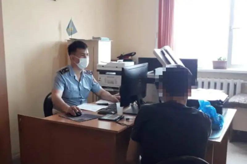 В Туркестанской области служебная собака помогла полицейским задержать иностранца с наркотиками