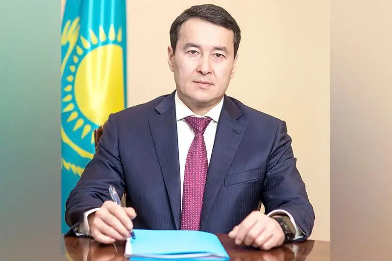 КАСЫМ-ЖОМАРТ ТОКАЕВ ПРЕДЛОЖИЛ КАНДИДАТУРУ АЛИХАНА СМАИЛОВА НА ПОСТ ПРЕМЬЕР-МИНИСТРА РК