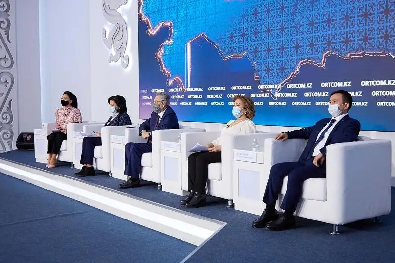 «Технологией счастья» назвал главный репродуктолог страны программу ЭКО