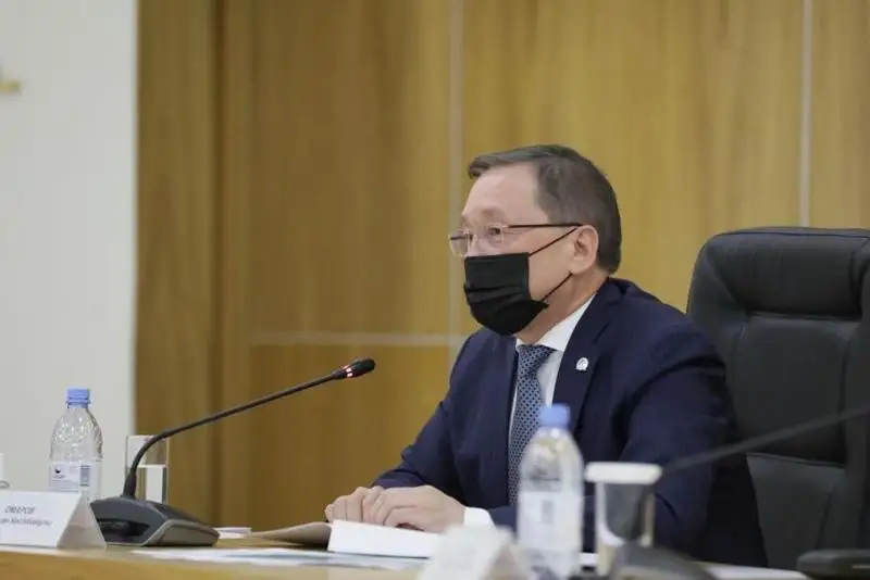 Разницу концепции и нацпроекта развития АПК объяснил Сапархан Омаров