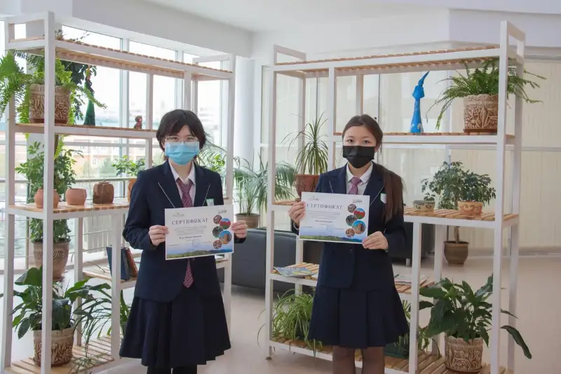 В Павлодаре школьники изобрели технологию производства топливных брикетов