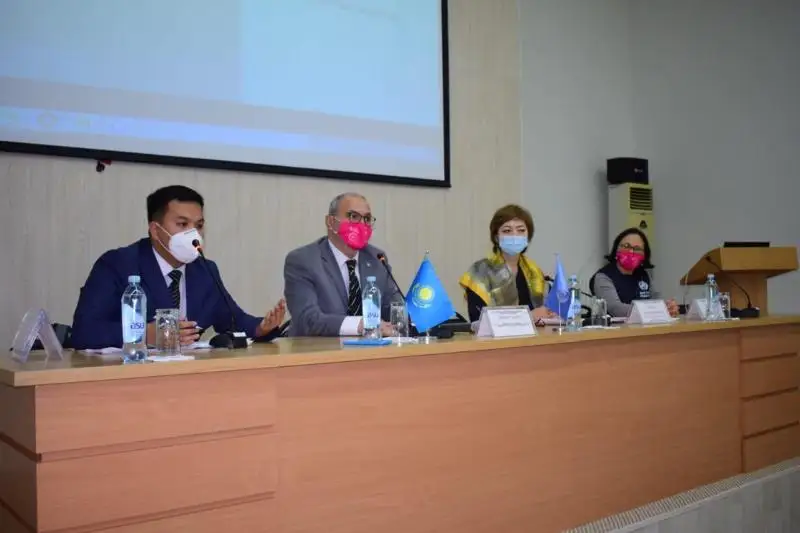 Мастер-классы провели медики Странового офиса ВОЗ в Атырау