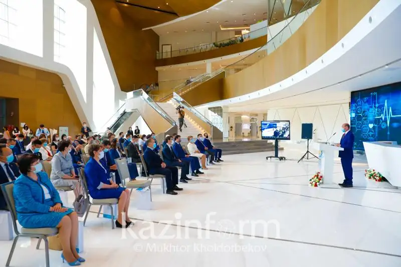 Призвание – дарить жизнь: в Нур-Султане прошла встреча ко Дню медработника