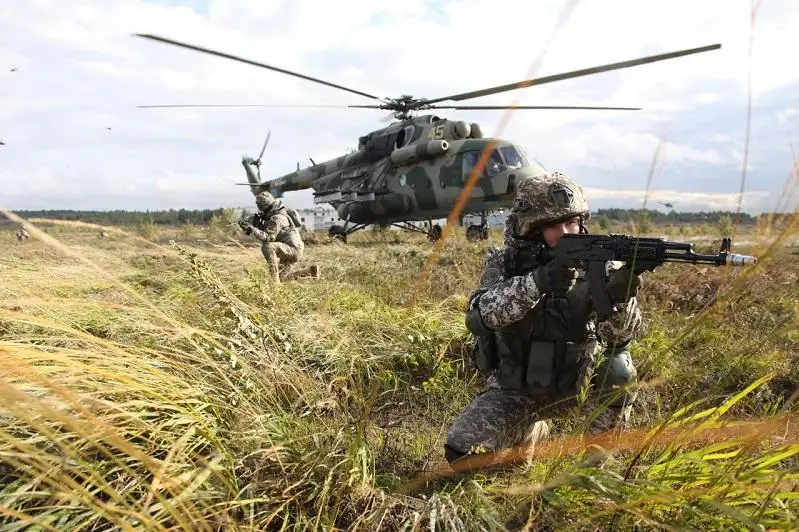 «Запад-2021»: десантники из Казахстана, России и Беларуси выполнили совместные задачи