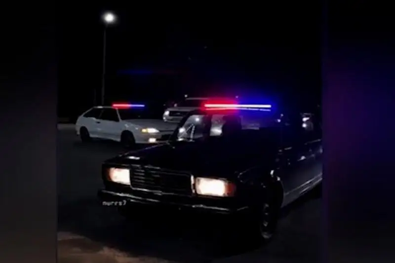 За установку спецсигналов на авто задержали водителя в Туркестанской области